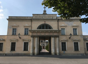 Nuovi atti vandalici nei cimiteri di Cuneo, indaga la Polizia Municipale
