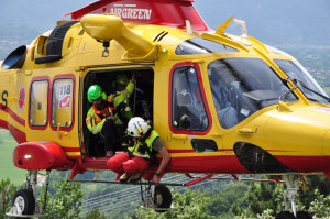 Uomo cade in un silos, incidente sul lavoro a Santa Vittoria d’Alba 
