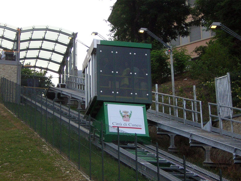 Cuneo, l'ascensore inclinato chiuso per interventi di manutenzione i primi due giorni di ottobre