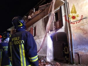 Esplosione in una palazzina a Villanova Mondovì, grave un 68enne