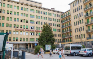 Inala vernici tossiche, ricoverato in codice rosso