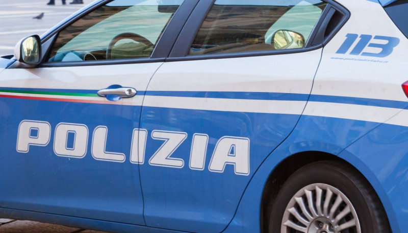 Cuneo, esplode tre colpi con una pistola giocattolo durante la Fiera del Marrone: denunciato