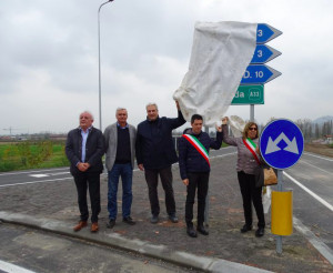 Dopo anni di attesa e tanti incidenti è stata inaugurata la rotonda sulla provinciale Cuneo-Caraglio