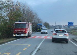 Camion fuori strada, rallentamenti tra Confreria e San Defendente di Cervasca