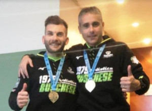 Due portacolori della Podistica Buschese in gara alla maratona di Valencia