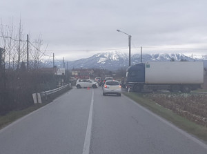Passatore, incidente all'altezza di via Castagna: due auto coinvolte