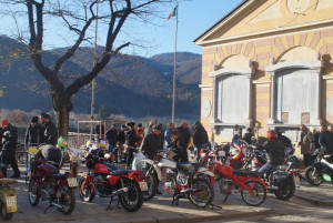 Dronero, oltre 30 'due ruote' al raduno 'Cent'anni di moto'