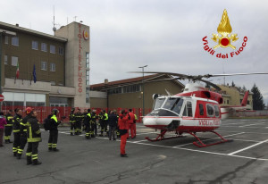 Il Comando dei Vigili del Fuoco di Cuneo prende confidenza con il reparto volo