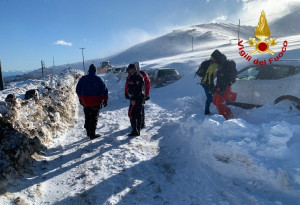 Bufera di vento sopra Bagnolo Piemonte, 40 persone bloccate