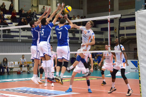 Pallavolo A2/M: terza vittoria di fila per Mondovì, ko anche Ortona