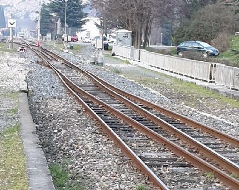 Nuova interruzione per la ferrovia Cuneo-Ventimiglia: cede il terreno sotto i binari nei pressi di Breil