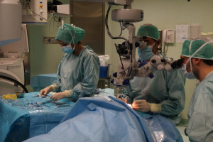Una nuova tecnica mini invasiva per il trattamento del glaucoma al 'Santa Croce' di Cuneo (VIDEO)