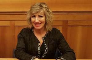 'Il miele cinese viene prodotto con materiali di scarsa qualità e allungato con zuccheri industriali'