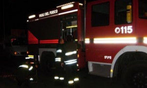 Incidente nella notte a Fossano, un'auto fuori strada