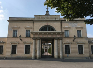 Nuovo concessionario per il servizio di illuminazione elettrica votiva nei Cimiteri comunali di Cuneo