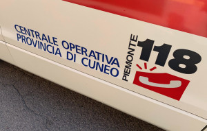 Tamponamento tra due auto e un pullman in via Vecchia di Cuneo a Borgo San Dalmazzo