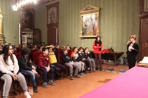 Alba: le classi V della scuola 'Rodari' in visita al Palazzo comunale