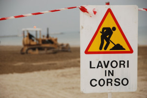 Alba, senso unico alternato per lavori sulla Strada Statale 231