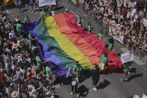 Attese oltre ottomila persone al primo 'Pride' della storia di Cuneo, con corteo e concerto alla 'Munta'