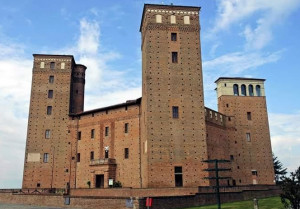 Fossano, il 6 marzo il castello si spegne per 'M'illumino di meno'