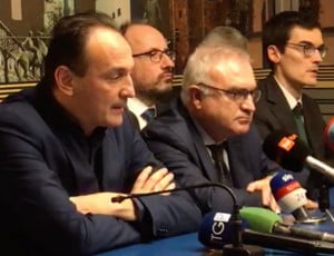 Gli studenti non torneranno sui banchi di scuola (almeno) fino a metà della prossima settimana