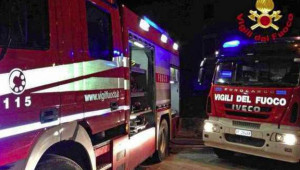 Boves, a fuoco un'auto e un furgone 