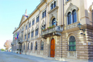 Coronavirus, la denuncia dei sindacati: ‘Alcune aziende sono in difficoltà a tutelare la salute e la sicurezza dei lavoratori’