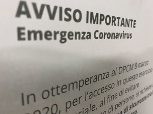 Coronavirus, a Bra le norme igieniche pubblicate in più lingue e nei cortili dei palazzi