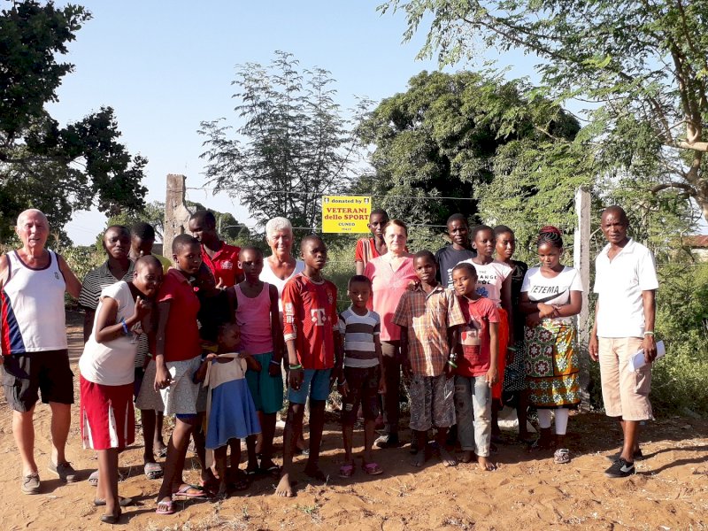 Dagli orfani del Kenya un messaggio di solidarietà a bimbi e ragazzi di Cuneo: ‘Andrà tutto bene’