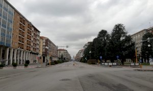 'Non si può invitare a restare a casa chi una casa non ce l'ha'