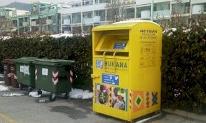 Sospesa la raccolta di abiti usati, il Cec: 'Meglio rimandare il cambio di stagione'