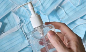 Prodotti nei laboratori Arpa Piemonte 7859 litri di gel igienizzante per Forze dell'Ordine e sanitari