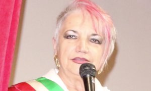 Trinità, la nuova invettiva di Ernesta Zucco: 'Dove dovete andare con i capelli tagliati?'
