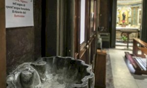 Messe ancora sospese, la dura nota della CEI: 'Compromesso l'esercizio della libertà di culto'