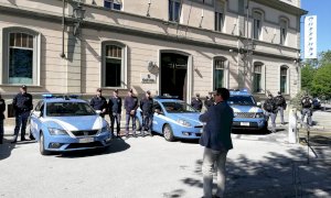 L’omaggio della Polizia di Cuneo all’agente scelto che ha perso la vita per fermare dei rapinatori