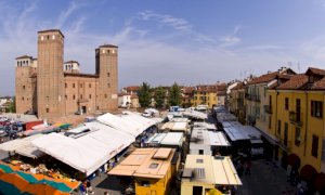 Fossano, da questa settimana riaprono i mercati alimentari