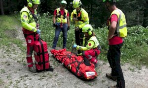 'Ok alle uscite in montagna, ma in sicurezza': l'appello del Soccorso Alpino
