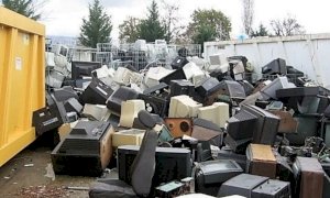Rifiuti a Bra: da sabato 9 maggio al via un nuovo lavaggio per i contenitori dell’umido