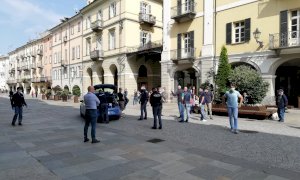 Cuneo, tensioni alla manifestazione spontanea delle ‘Mascherine Tricolori’: identificati i partecipanti