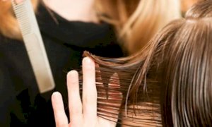Adesso è ufficiale: anche in Piemonte lunedì 18 maggio riaprono parrucchiere, estetiste e tatuatori