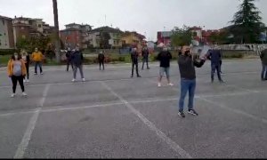 ‘Mascherine Tricolori’ in piazza a Cuneo per il terzo sabato di fila