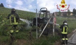 Brucia un cingolato nella Scuola Enologica di Alba, nessun ferito
