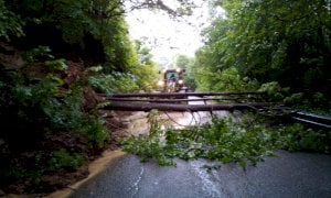 La Granda flagellata dal maltempo: frane e smottamenti sulle strade provinciali