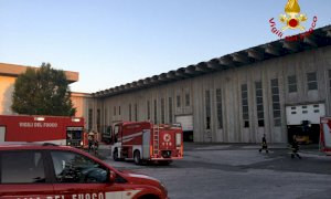 Ronchi, a fuoco un capannone del Consorzio Agrario: distrutte più macchine agricole