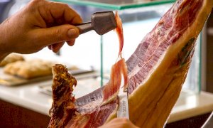 ‘Stop alle importazioni di cosce di suini dall’estero per i prosciutti, serve l’etichetta’