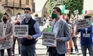 Cuneo, Flash Mob della Lega contro le politiche del Governo