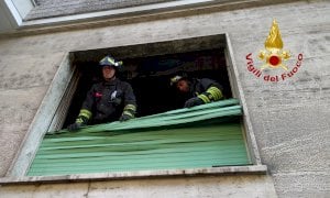 Fiamme in un appartamento in corso Dante a Cuneo, sul posto i Vigili del Fuoco