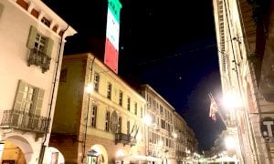 Cuneo, la Torre Civica 'tricolore' impazza sui social network