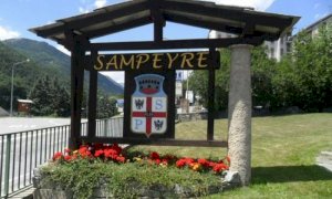 A Sampeyre fino al 31 agosto mascherina obbligatoria anche all'aperto nei weekend