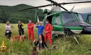 Pezzolo Valle Uzzone, salve due escursioniste bloccate in una scarpata con i loro cani